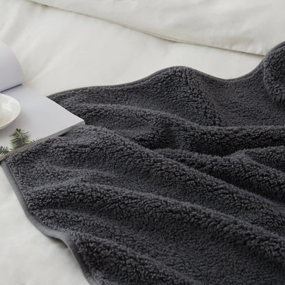 Cozy™ Waterproof Blanket